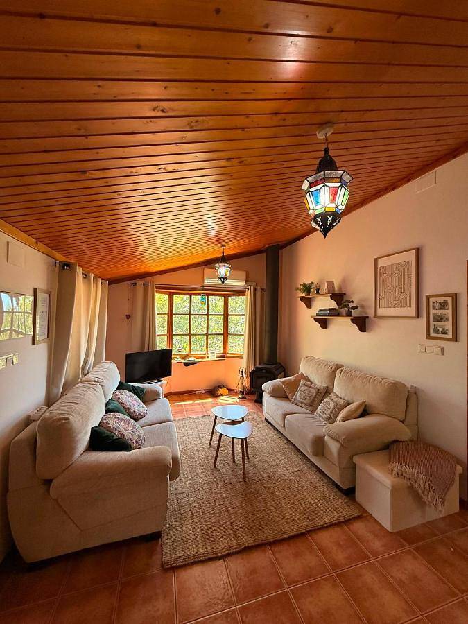 Casa rural para 5 personas, con Balcón y Terraza además de Jardín y Piscina en La Taha