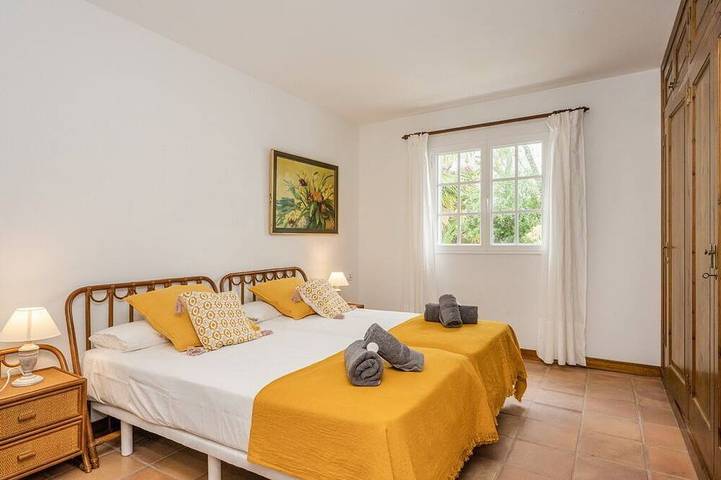 Location de vacances pour 12 personnes, avec terrasse et jardin à Es Migjorn Gran - 3