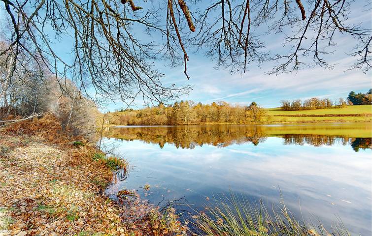 Location de vacances pour 15 personnes, avec jardin et jacuzzi ainsi que sauna et terrasse, animaux acceptés dans la Creuse - 2