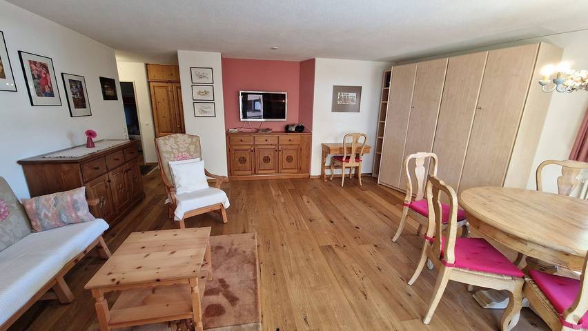 Ferienwohnung für 4 Personen, mit Terrasse und Garten sowie Sauna in Silvaplana - 3