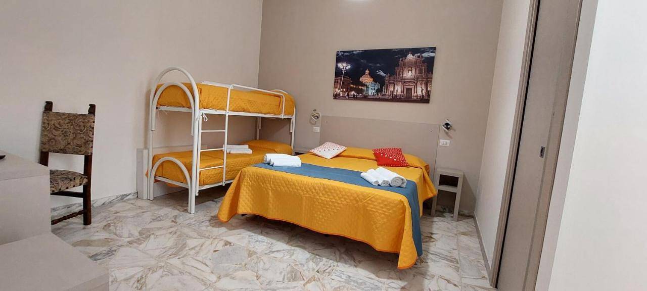 Debora Holiday House in Misterbianco, Catania e dintorni