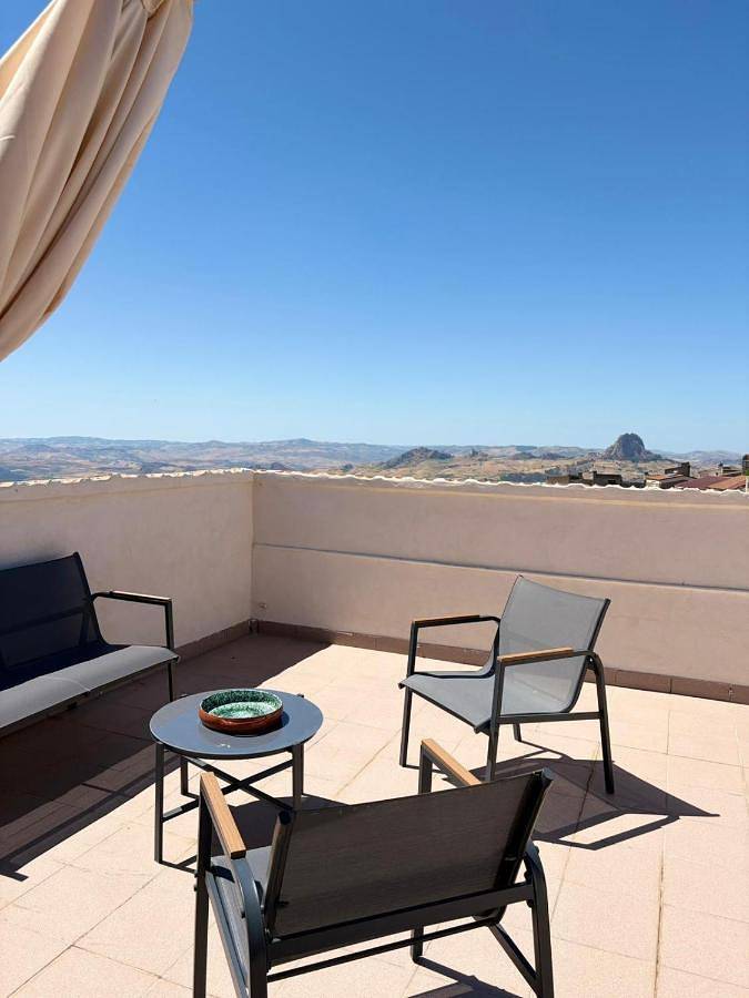 Gîte pour 4 personnes, avec Terrasse et Vue à Mussomeli - 4