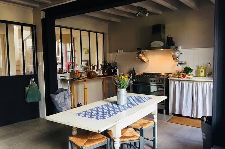 Location de vacances pour 6 personnes, avec Terrasse et Jardin à La Ferté-Loupière