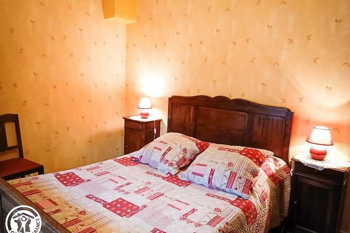 Location de vacances pour 5 personnes, avec jardin à Grézels - 2