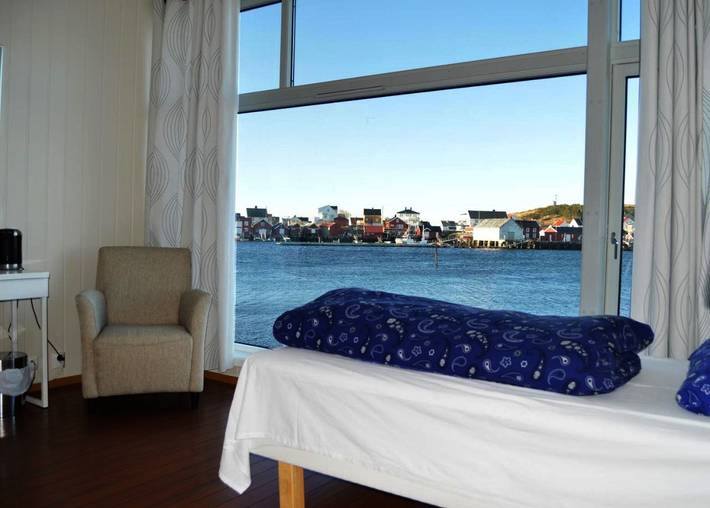 Hotel für 4 Personen, mit Terrasse und Garten sowie Ausblick in Frøya - 3