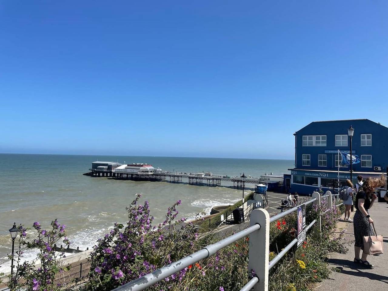 Luxury 6Br Beach House   Hot Tub    Sea View in Cromer, Norfolk Coast