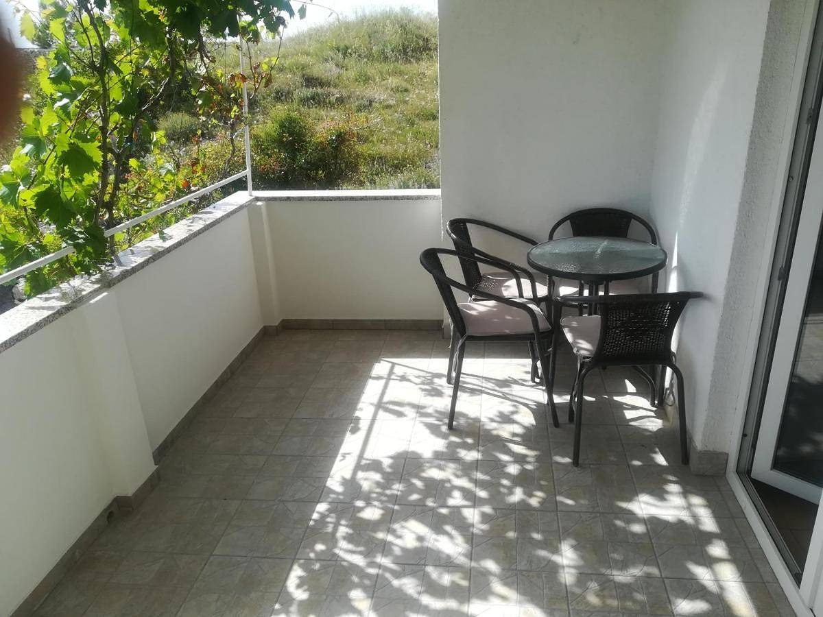 Ganze Wohnung, Double Room with Sea View - No kitchen in Šimuni, Pag