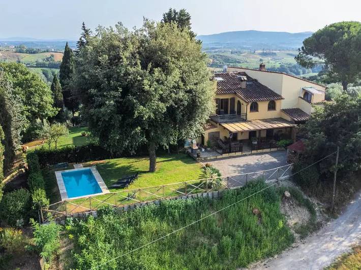 Casa vacanza per 5 persone, con piscina e giardino in Certaldo