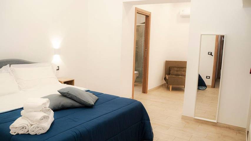 Chambre d’hôte pour 4 personnes, avec balcon à Giardini-Naxos - 4