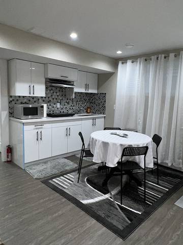 Glamping for 3 Guests in Edmonton, Alberta, Picture 3