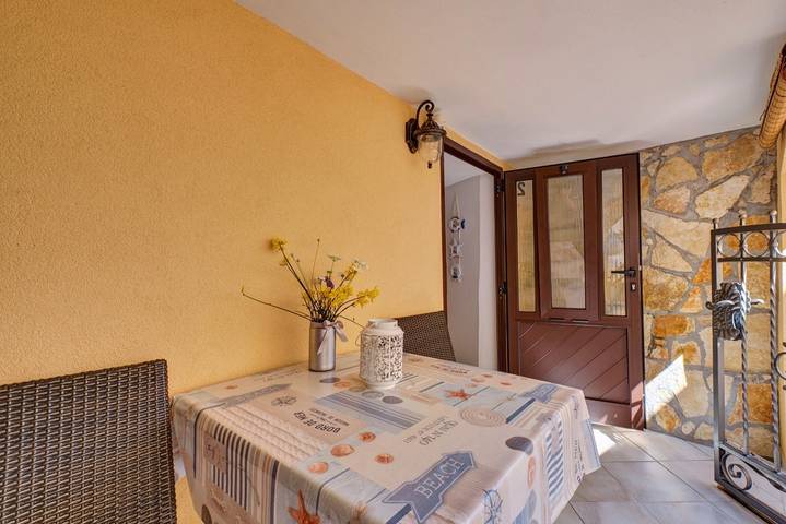 Ferienwohnung für 2 Personen, mit Balkon/Terrasse auf Cres