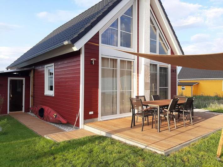 Ferienwohnung für 6 Personen, mit Terrasse und Garten sowie Sauna