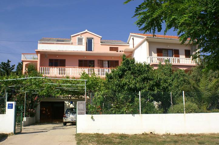 Ferienwohnung für 10 Personen, mit Balkon/Terrasse auf Pag - 4