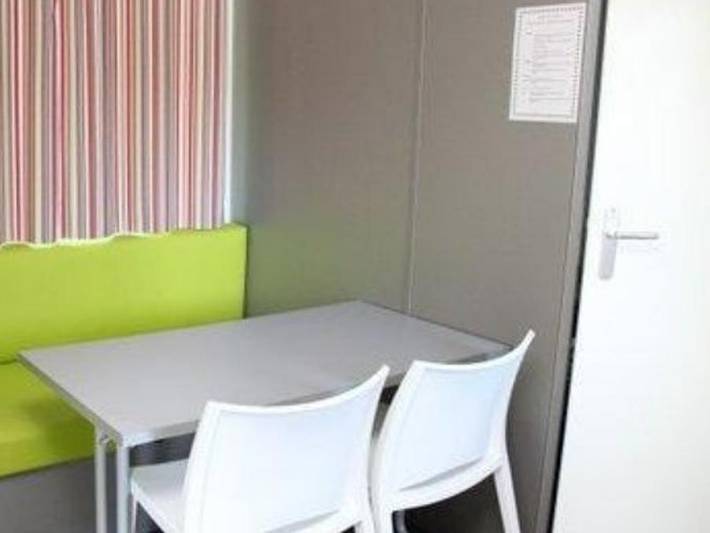 Flower Camping les 3 Ours - Mobilhome 4 personnes - Confort tv en supplément in Montbarrey, Jura