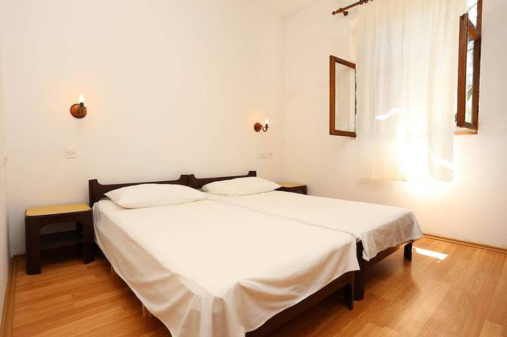 Ganze Wohnung, 2-Zimmer-Ferienwohnung am Strand Luka Dubrava, Peljesac in Dubrovnik-Neretva