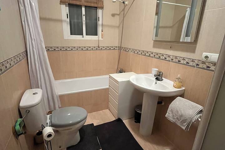 Mediterranean villa with private pool 20 minutes from the beaches of La Marina in Catral, Provincia de Alicante