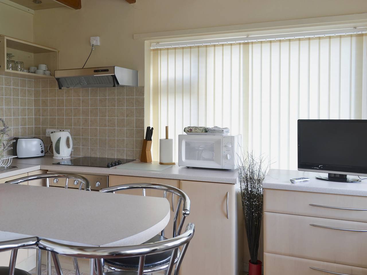 Flat F1 in Dawlish Warren, Dawlish