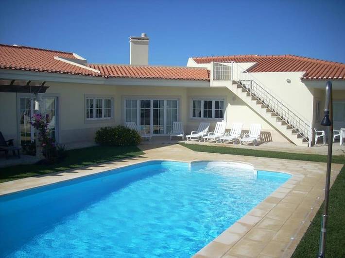 Villa para 22 pessoas, com Varanda e Jacuzzi e ainda Terraço and Jardim em Foz do Arelho