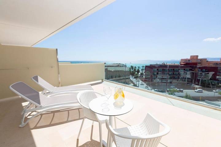 Hotel für 3 Personen, mit Balkon und Whirlpool sowie Terrasse und Garten in El Arenal - 3