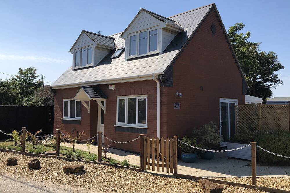 Perfect property 100 metres from the Beach and Golf Course in Old Hunstanton, Norfolk Coast