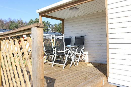 Wohnwagen für 4 Personen, mit Terrasse