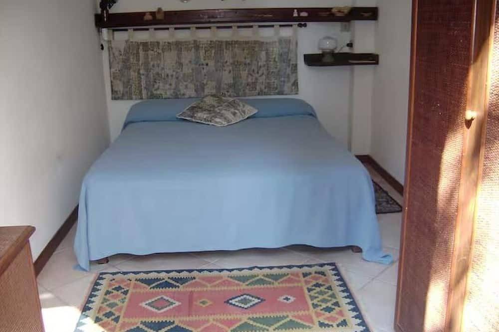 Cottage with garden five-minute walk to the beach . 20% discount in July in Lido di Venezia, Venetië