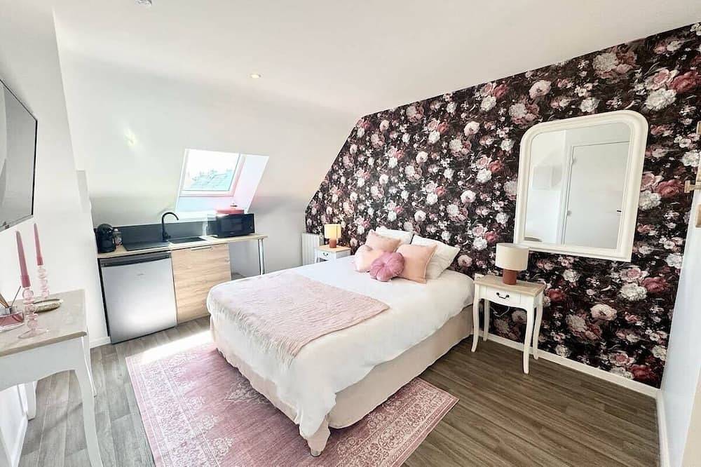 Apartamento entero, L’instant rose - Cocon fleuri avec jacuzzi in Quéven, Côte des Mégalithes