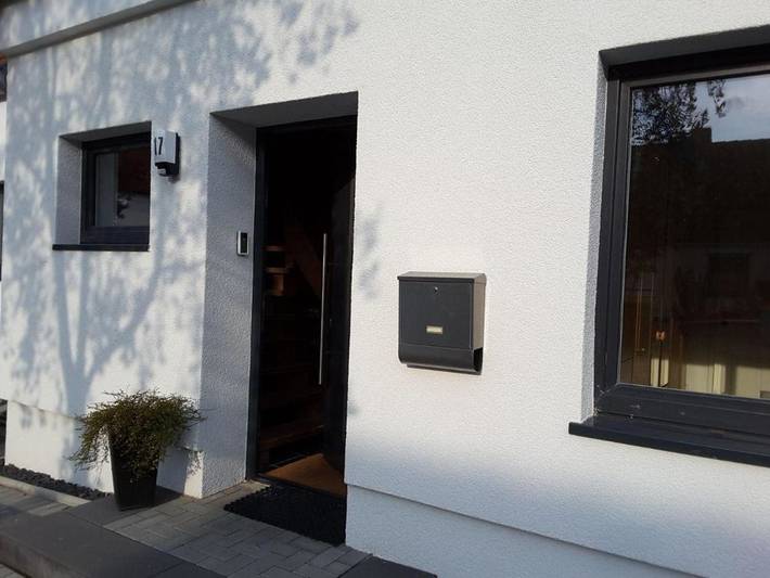 Ferienwohnung für 8 Personen, mit Balkon und Terrasse sowie Ausblick in Pinneberg - 2