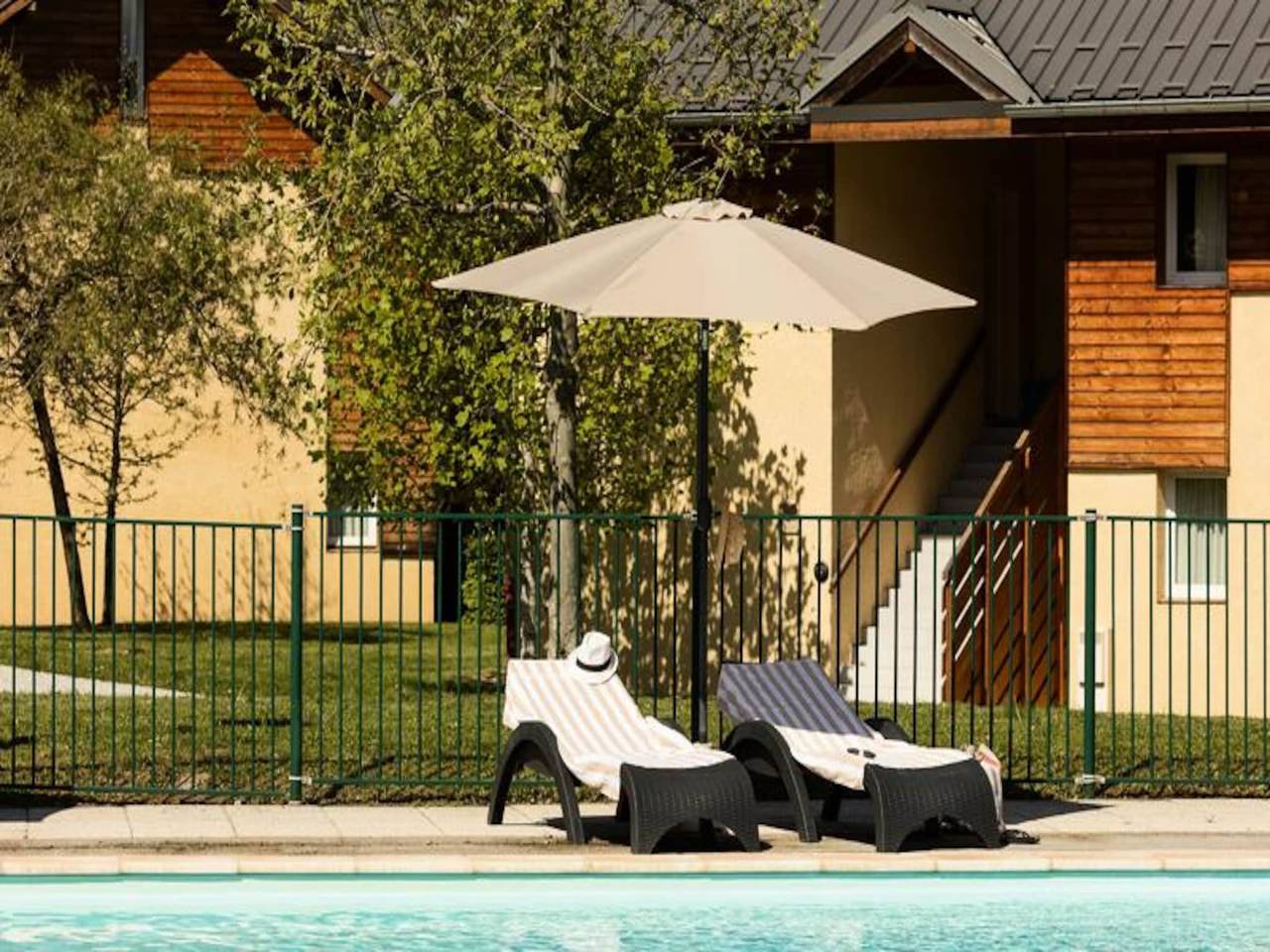 Entire apartment, Studio 2 people in Lugrin, Thonon-les-Bains region