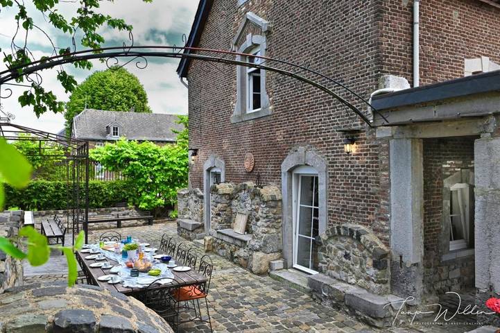 Ferienhaus für 9 Personen, mit Ausblick und Garten