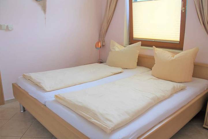 Villa für 7 Personen, mit Terrasse und Garten, mit Haustier in Zempin - 2