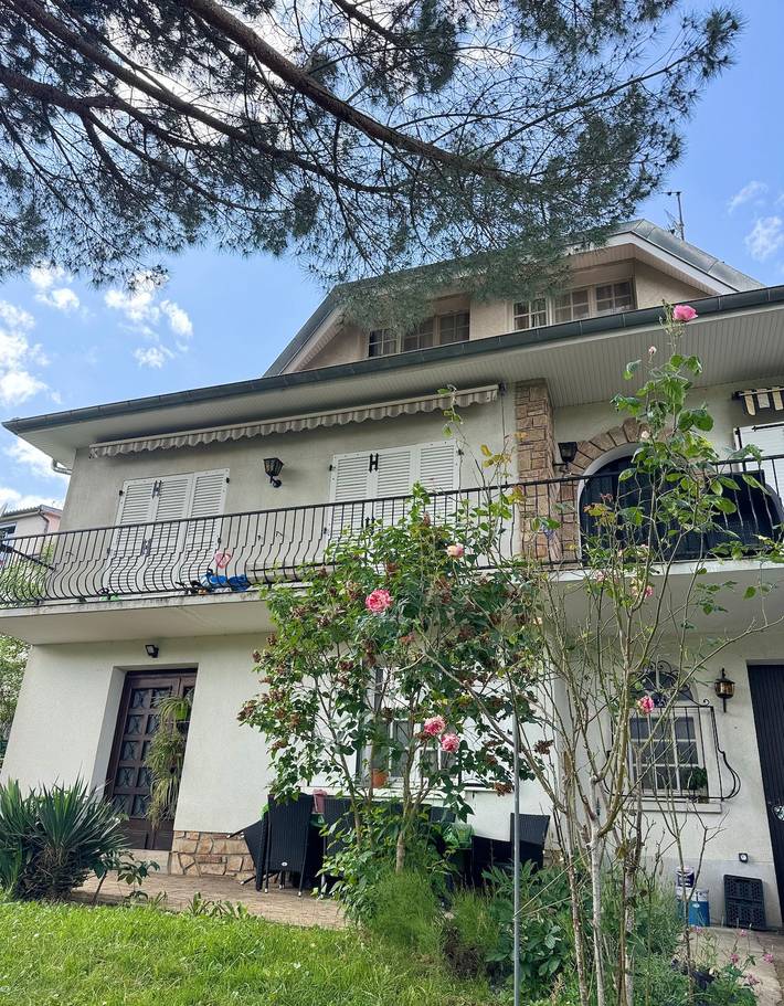 Gîte pour 2 personnes, avec Jardin dans Le Palais-sur-Vienne, Région de Limoges