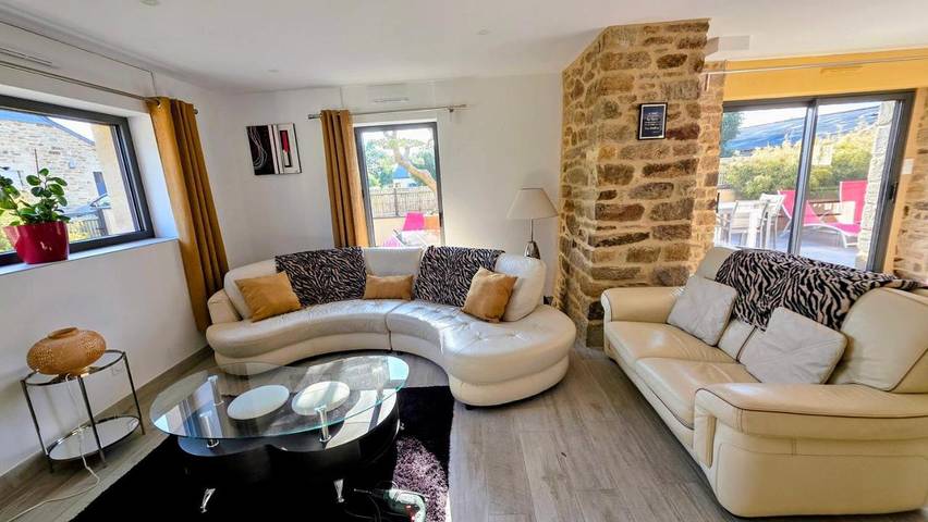 Location de vacances pour 7 personnes, avec Terrasse et Jardin à Péaule - 2