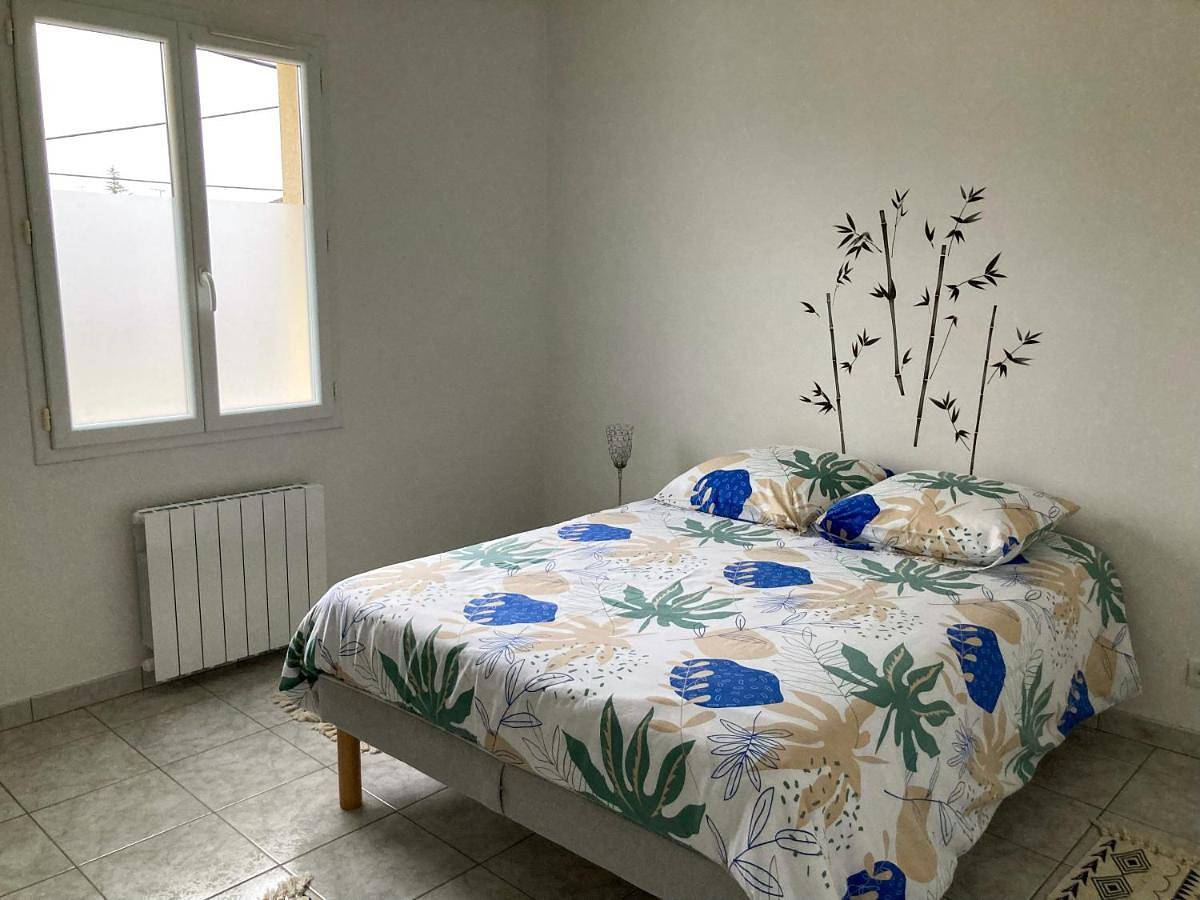 Appartement entier, Two-Bedroom Apartment in Cognac, Charente