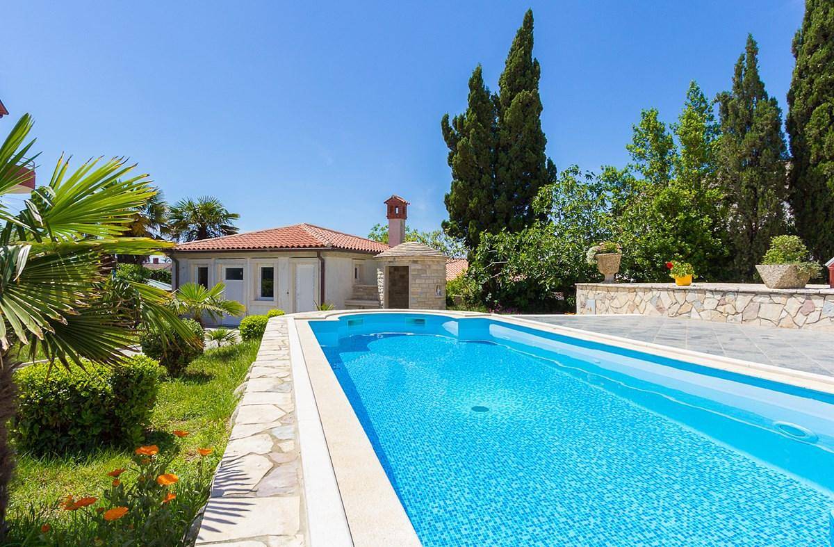 Geheel vakantieappartement, Apartment for 4 persons approx. 58 qm in Medulin, Istria (South coast of Istria) in Medulin City, Medulin