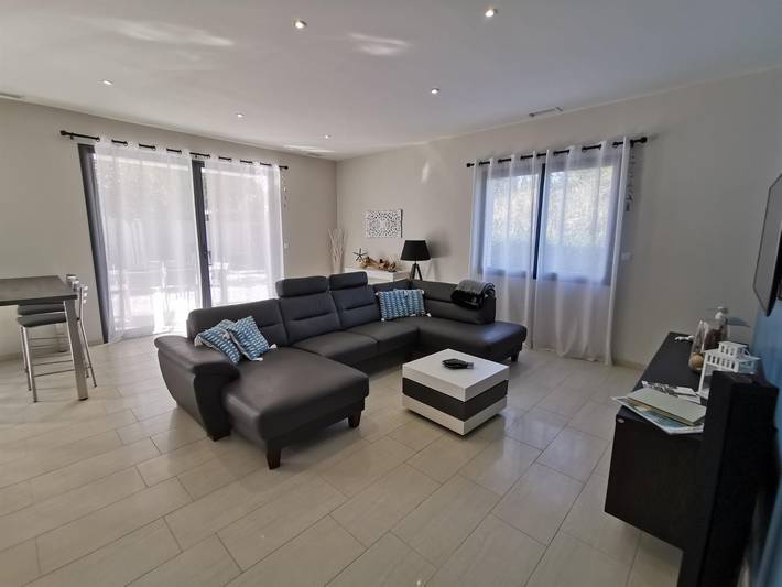 Gîte pour 6 personnes, avec jardin et piscine à Pinet (homonymie) - 2