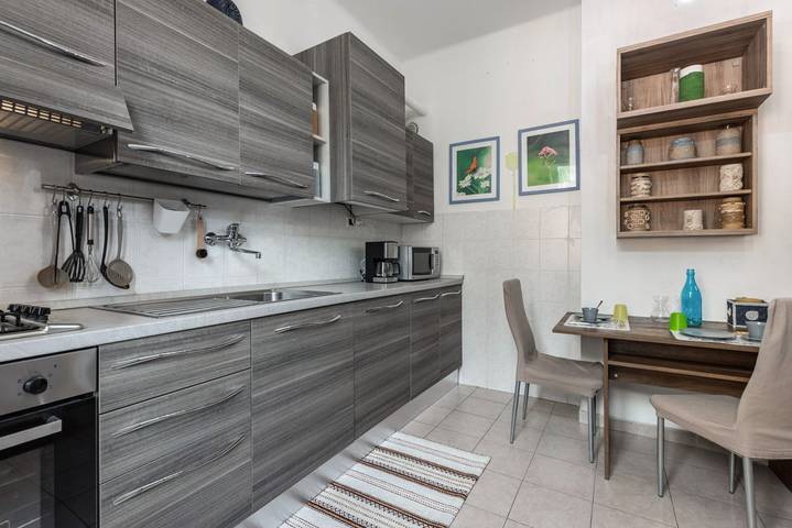Appartement entier, Appartement de vacances pour 2 personnes avec piscine in La Spezia (Ville), La Spezia