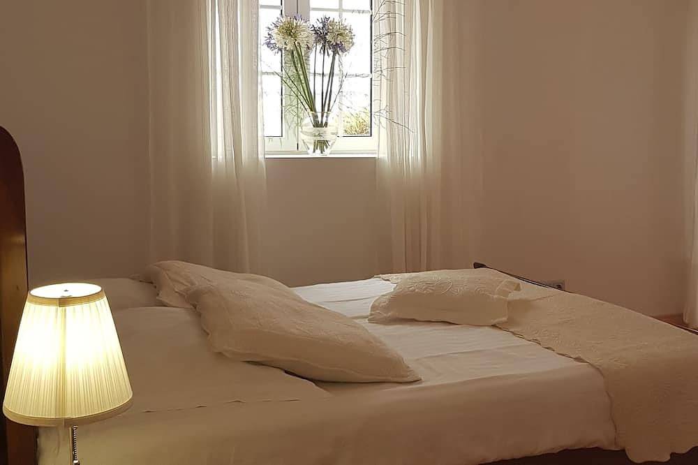 Casa Lu, ein Charmantes Haus in Einem Friedlichen Dorf in Ponta do Pargo, Madeira