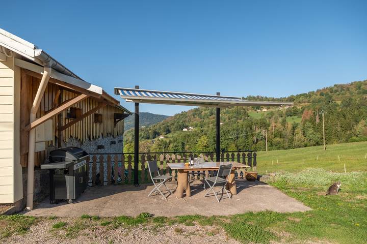 Chambres d'hôtes Nos Racines – Le Herbau – Ruhiges Familienzimmer mit Gemeinschaftsküche in Saulxures-sur-Moselotte, Regionaler Naturpark Belchen der Vogesen