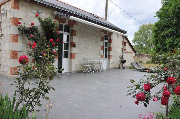 Maison de vacances pour 2 personnes, avec Terrasse ainsi que Jardin et Vue à Brain-sur-Allonnes
