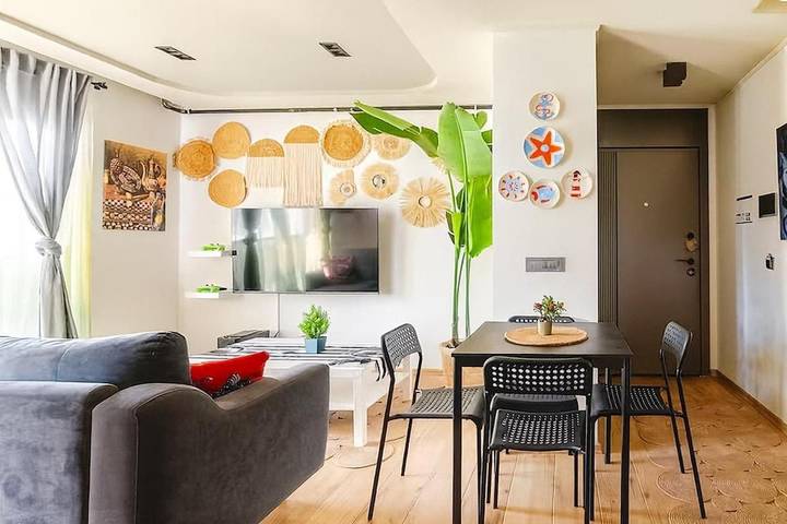 Location de vacances pour 4 personnes, avec jardin ainsi que vue et piscine à Antalya