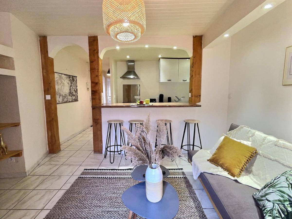 Appartement entier, One-Bedroom Apartment in Bourg-de-Péage, Région de Valence