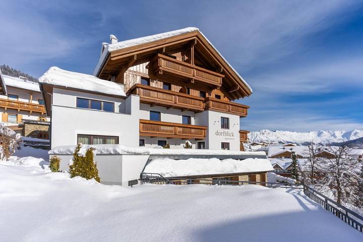 BnB für 4 Personen, mit Balkon und Terrasse sowie Garten und Sauna in Fiss