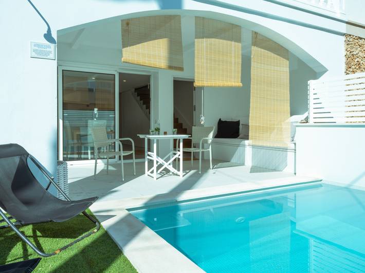 Finca mit Hund für 7 Personen, mit Balkon und Terrasse sowie Garten in Can Picafort