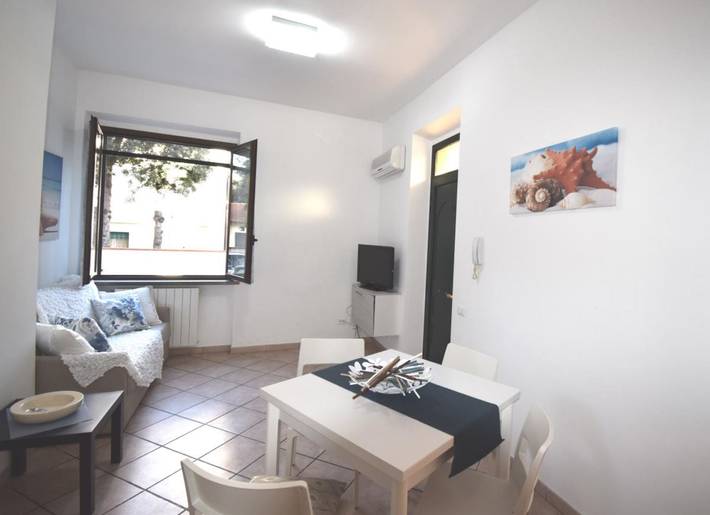 Appartamento intero, Storione 4 - Bilocale 5 Posti Letto Zona Conchiglia in San Vincenzo, Costa degli Etruschi
