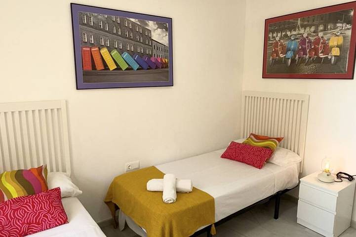 Entire apartment, Fabulous apartment 50m from the beach in the cente in Torre del Mar, Vélez-Málaga