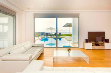 Vacation Rental for 7 Guests in Akrotiri (Chania), Chania region, Picture 4