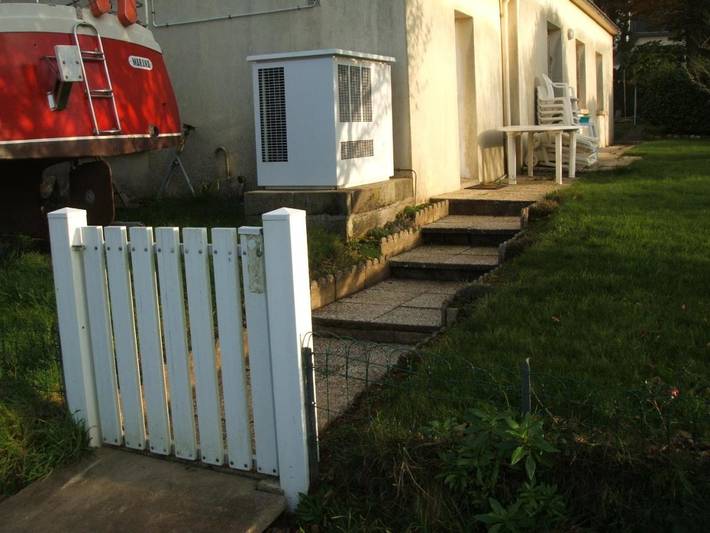 Location de vacances pour 4 personnes, avec vue et jardin, adapté aux familles à Plonévez-Porzay - 3