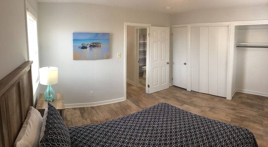 Ganze Wohnung, Atlantic Oasis, Neu für 2018, Renoviert, weniger als 1 Block vom Strand entfernt! in Nags Head, Dare County