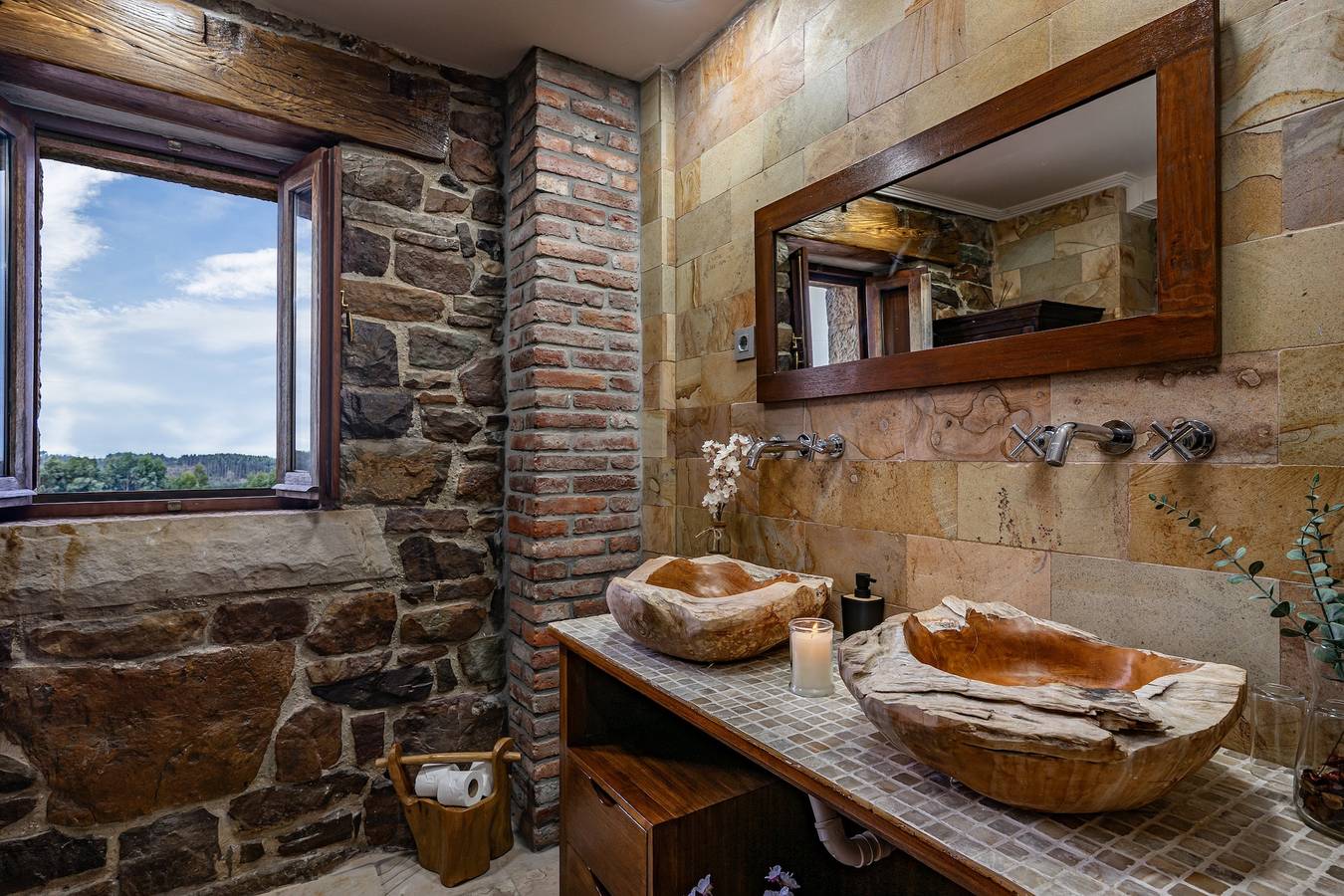 Room 4 at Casona Los Gamonales in Carreño, Costa Verde (Hiszpania)